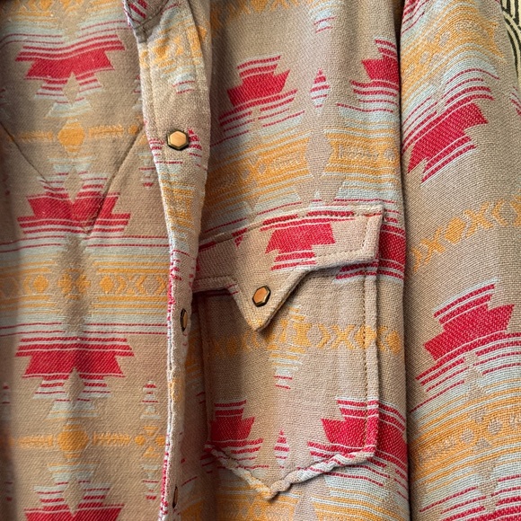 Ryan Michael Western Shirt with Red and Tan Pattern - Picture 3 of 4